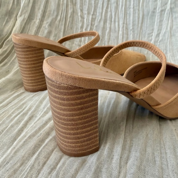 NEW Lulus - Women's Camel Suede Block Heel Mules - Picture 8 of 15